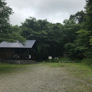 黄金山登山口トイレ