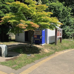 旭山記念公園駐車場内トイレ