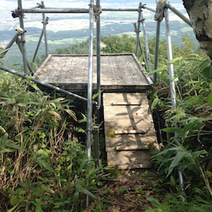 草観天望気の峰展望台