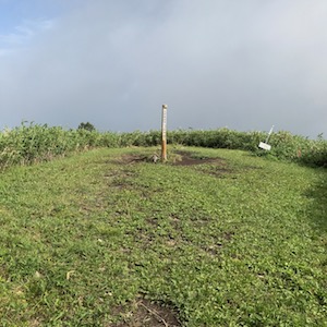 尻別岳山頂広場