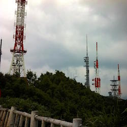 手稲山の電波塔群