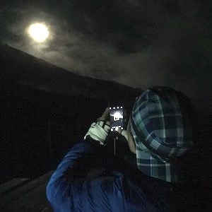 月の撮影風景