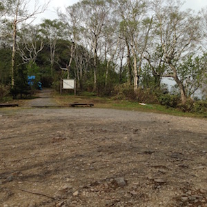沖里河山　駐車場
